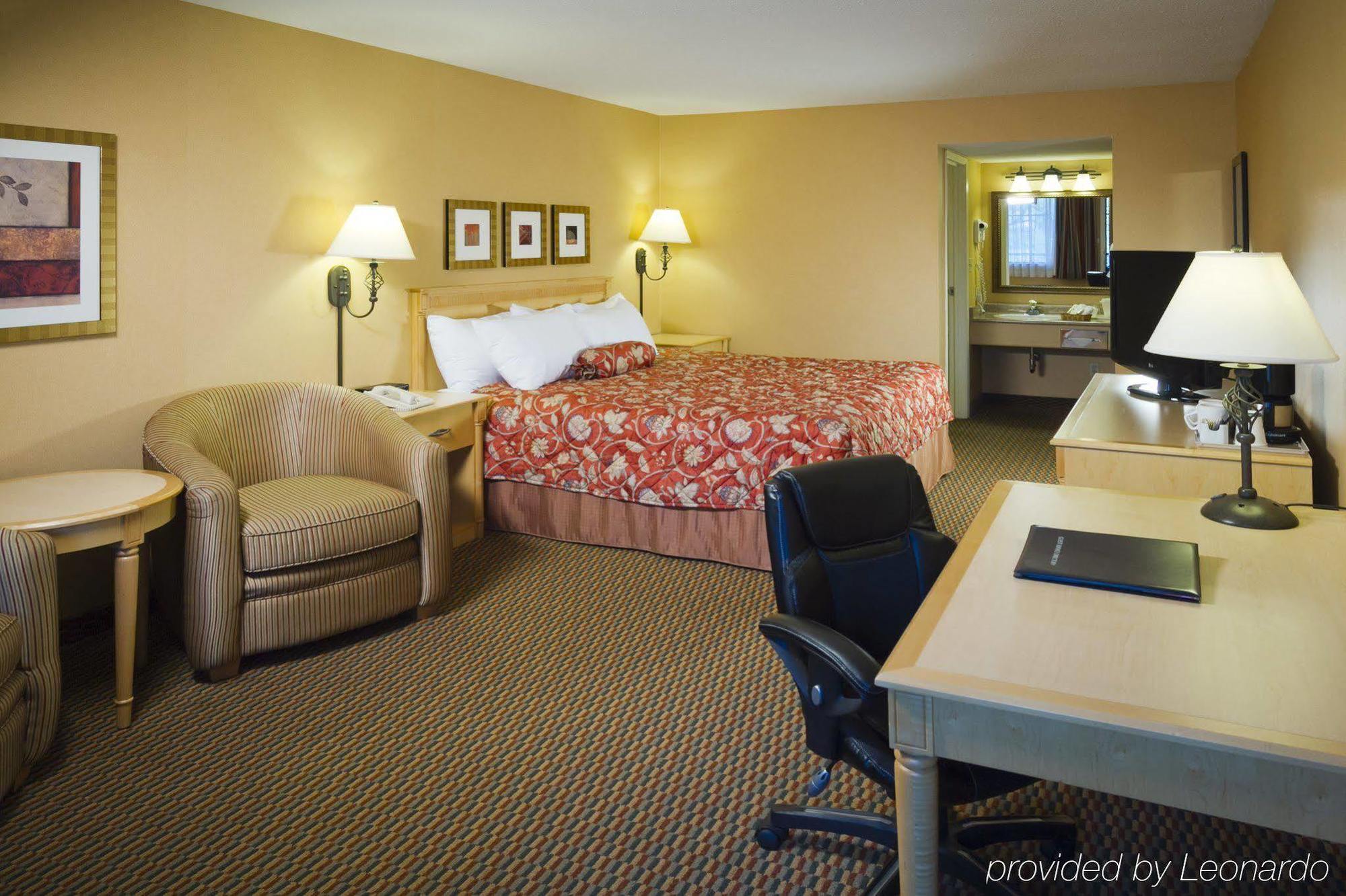 Accent Inns Kamloops Habitación foto
